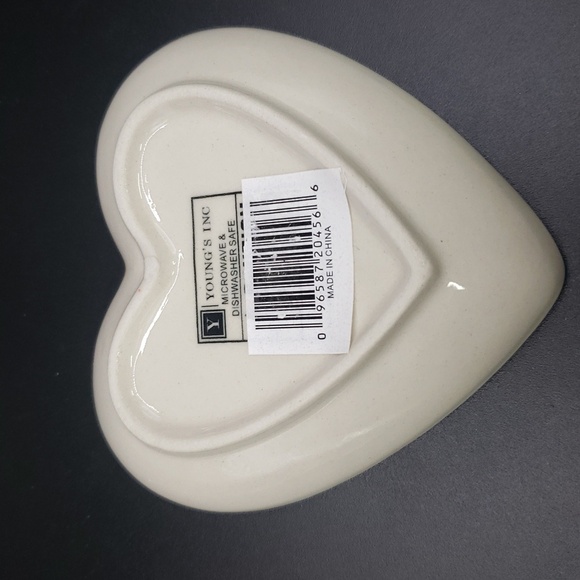 Young's NWT Heart-Shaped Stoneware Hand Stamped Decorative Dish - Picture 3 of 5